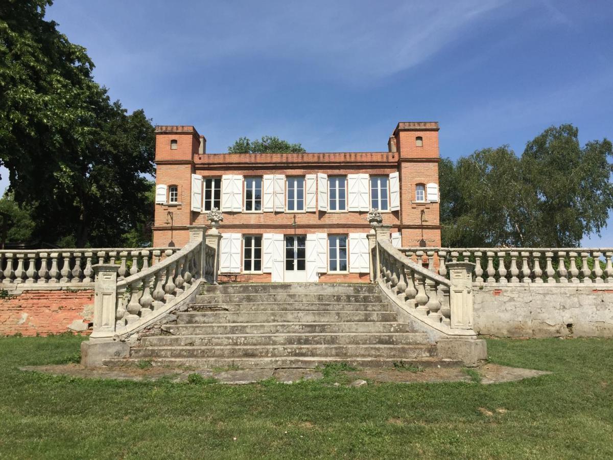 Chateau Ratou Bed & Breakfast